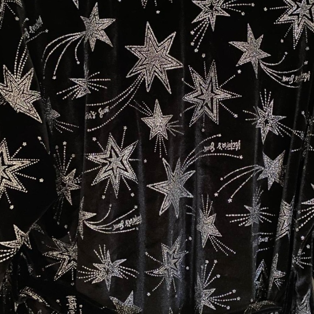 Victoria’s Secret Black Velvet Glittery Sliver Shooting Stars Short Kimono Robe - Picture 5 of 5